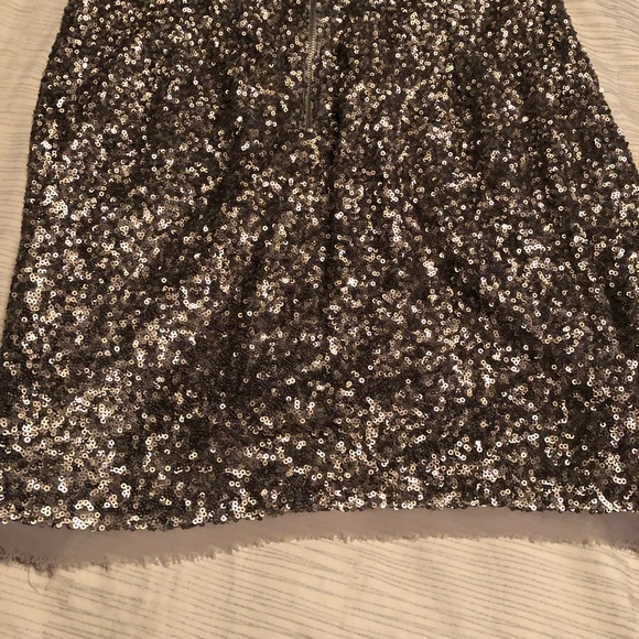 Silver sequin skirt - Picture 3 of 3